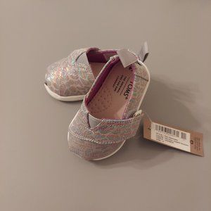 Toms shoes
